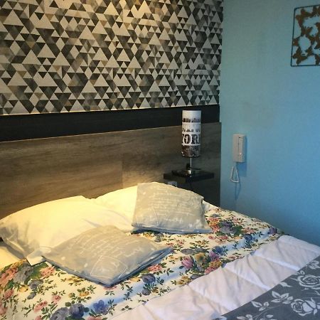 Hotel Le Kamelia サル エクステリア 写真