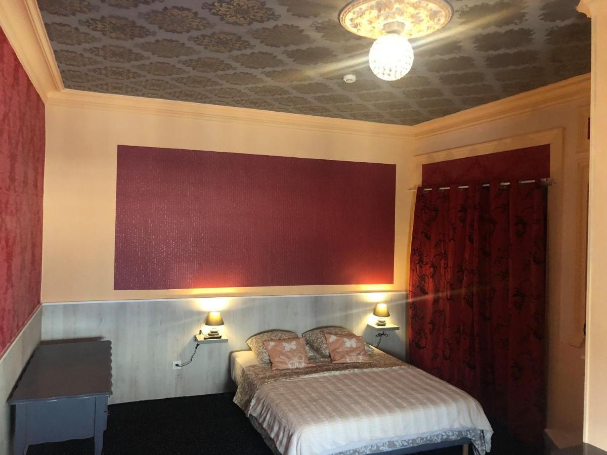 Hotel Le Kamelia サル エクステリア 写真