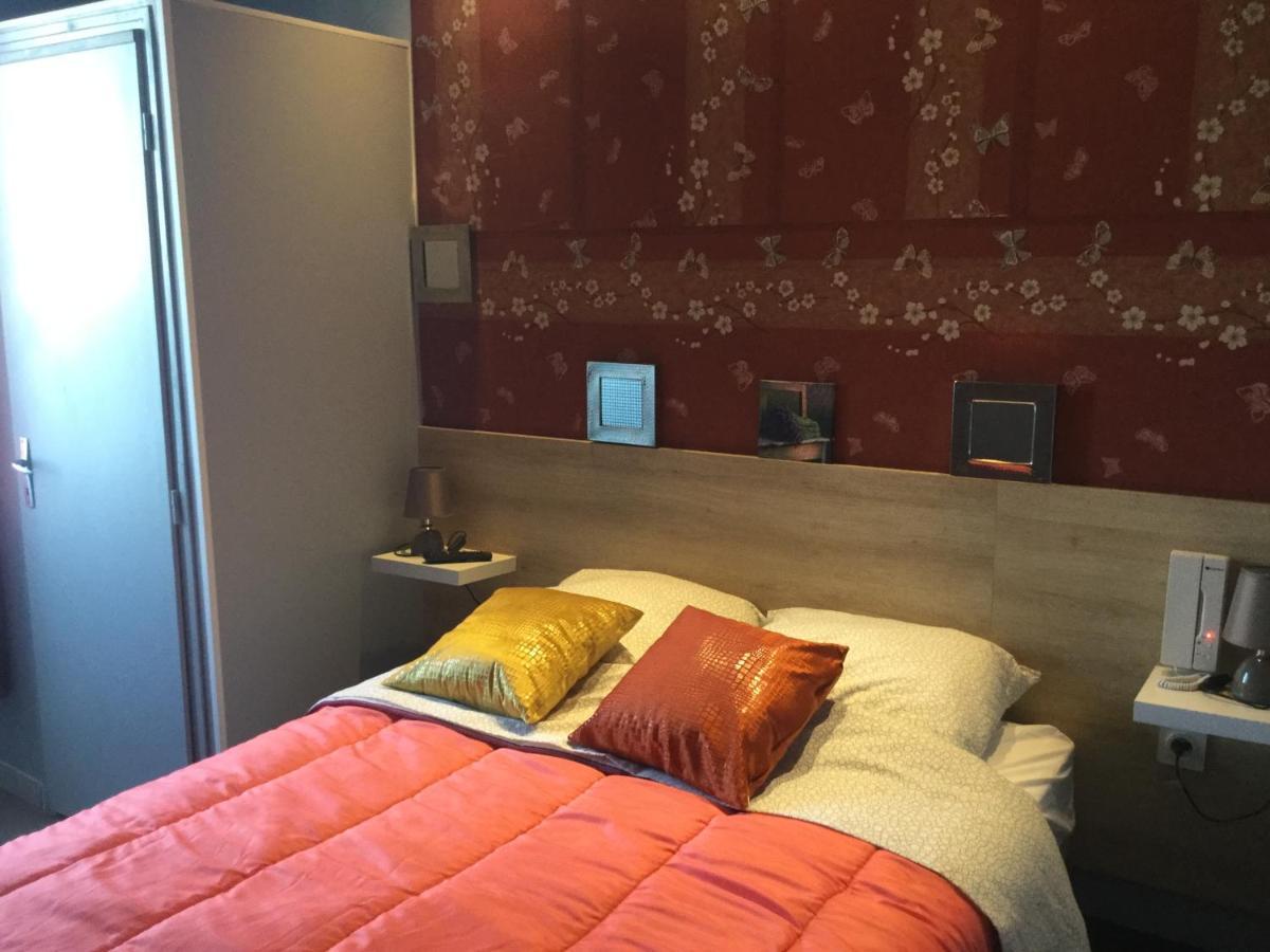 Hotel Le Kamelia サル エクステリア 写真